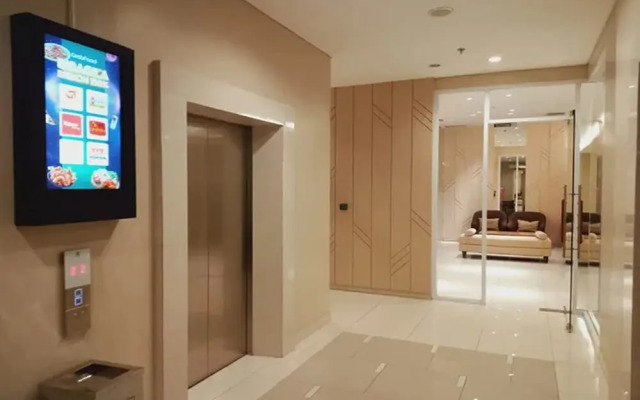 Velito At Podomoro Golf View Apartment