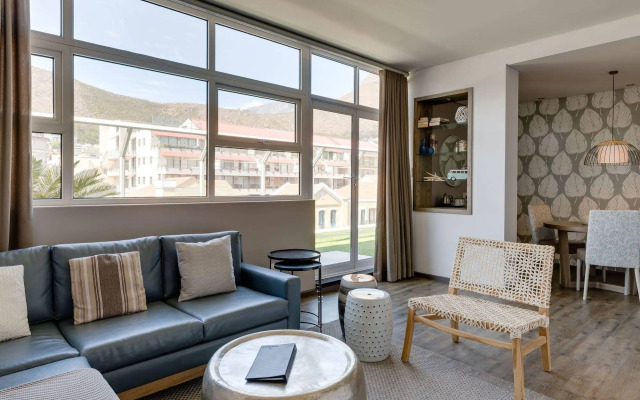 Protea Hotel by Marriott Cape Town Sea Point