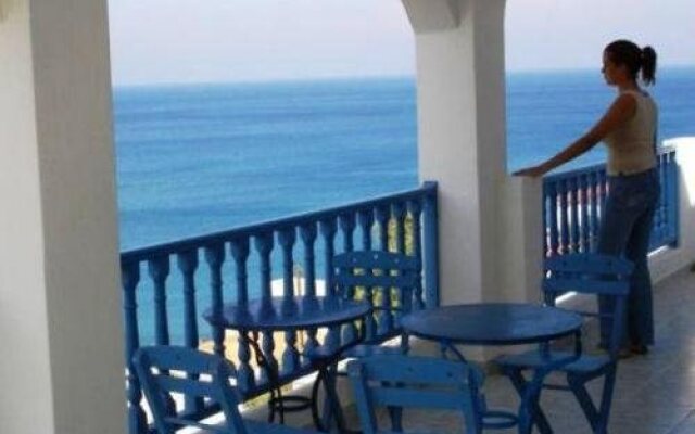Glaros Hotel