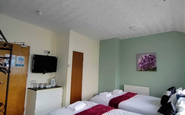 South Cliff Hotel
