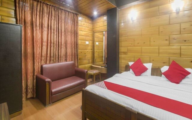 Oyo 14874 Live Inn Guest House