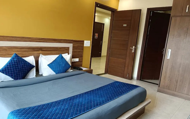 The Indian Hotel & Kitchen