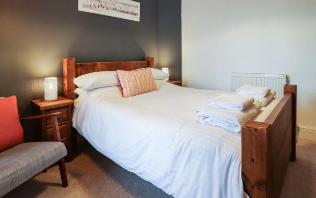 Oystercatcher House