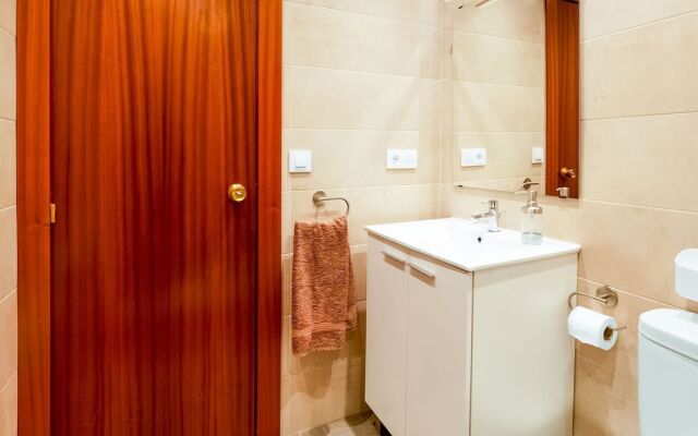 Hillview Holiday Home in Laguardia With Terrace