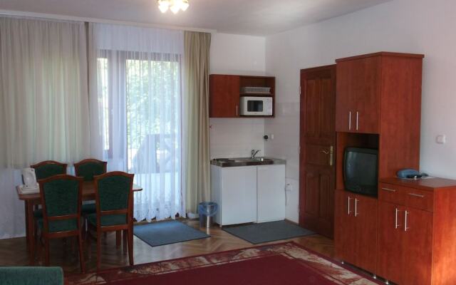 Helios Apartman Hotel