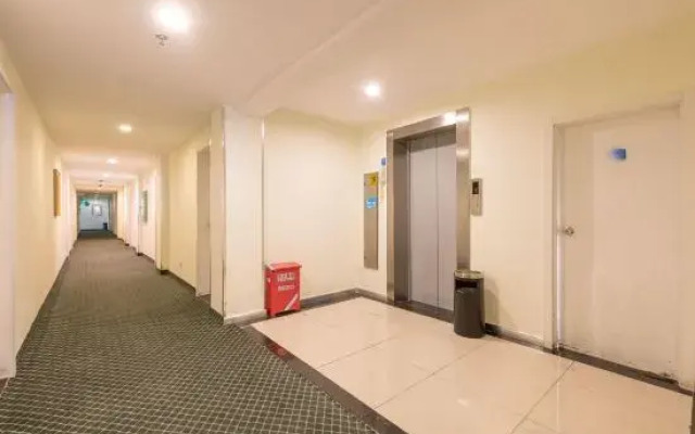 Hanting Hotel (Guilin Wayao Wholesale City)