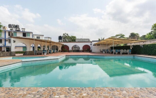 OYO Hotel Casa Blanca