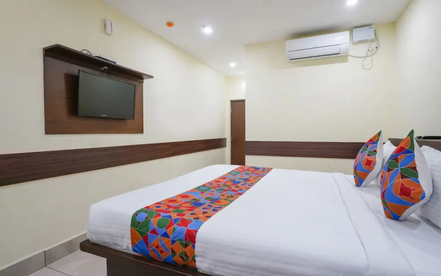 Fabhotel Gvr Grand