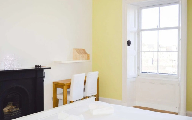 Stylish 4 Bedroom Stockbridge Home