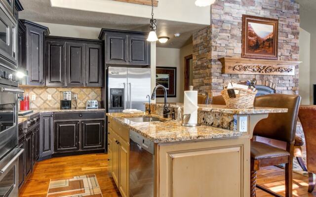 Stillwater Shores 1273 5 Bedroom Townhouse by RedAwning