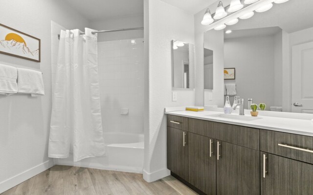 CozySuites at Glendale