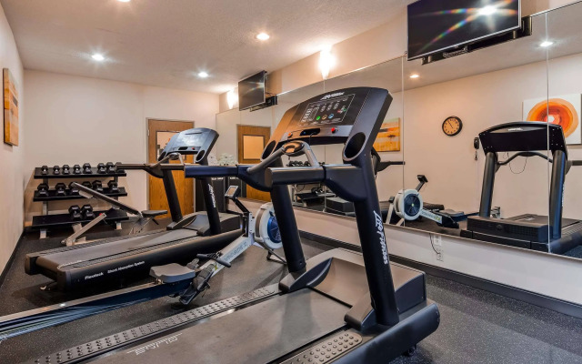 Best Western Plus The Four Corners Inn