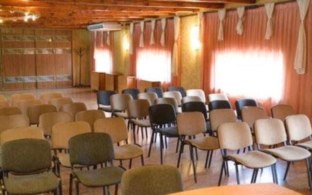 Hotel-Restaurant Lyube Plus