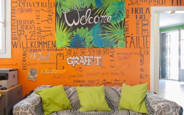 Graffiti Hostel