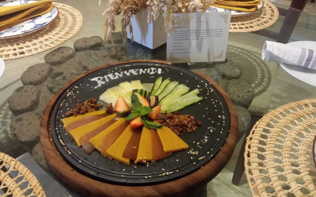 Tres Vidas Acapulco Suites