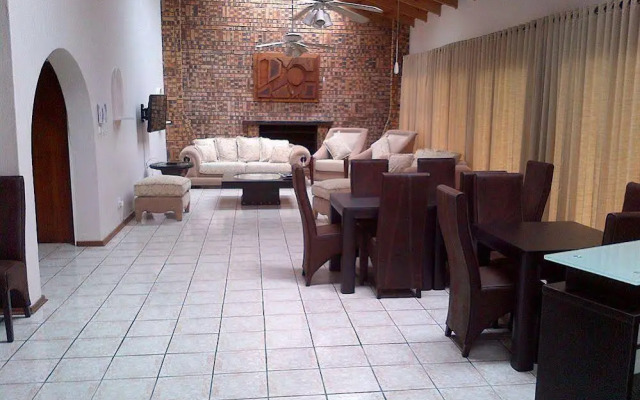 Empoza Sea View Guest House