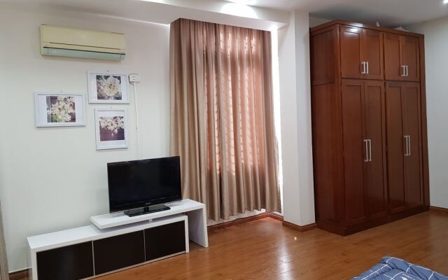 Flower Hostel