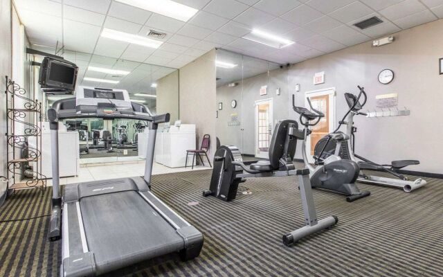 Days Inn by Wyndham Hinesville Near Fort Stewart