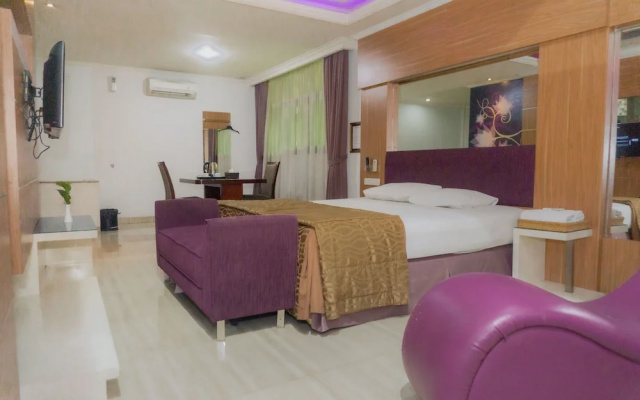 C'One Hotel Pulomas