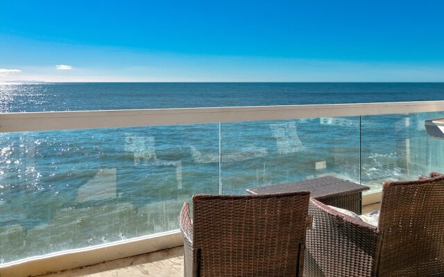 Beachfront Malibu Paradise Home Home