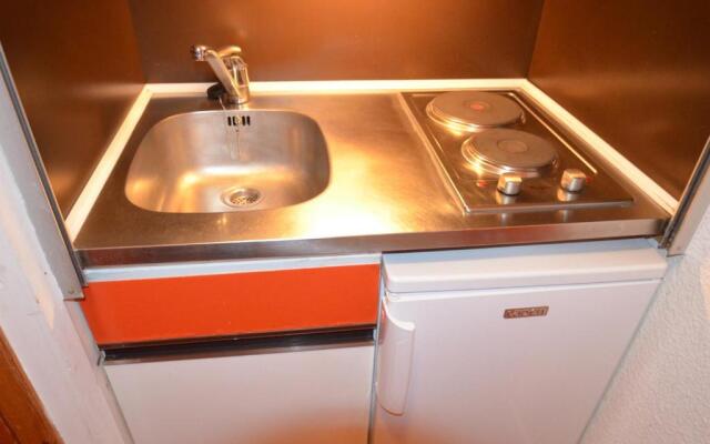 Appartement Les Menuires, 1 pièce, 2 personnes - FR-1-452-221