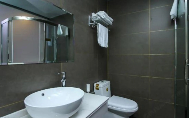 Super 8 Hotel (Lianyungang East Jiefang Road Wanda Branch)
