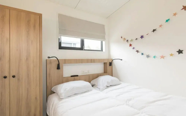 Comfy Lodge with Microwave Oven near Beach