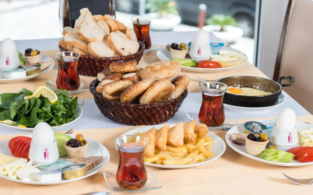 Ismira Hotel