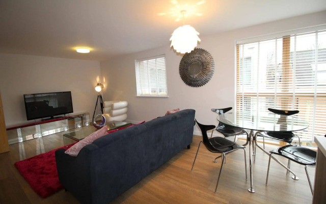 Lux Living Apartments - Florian House