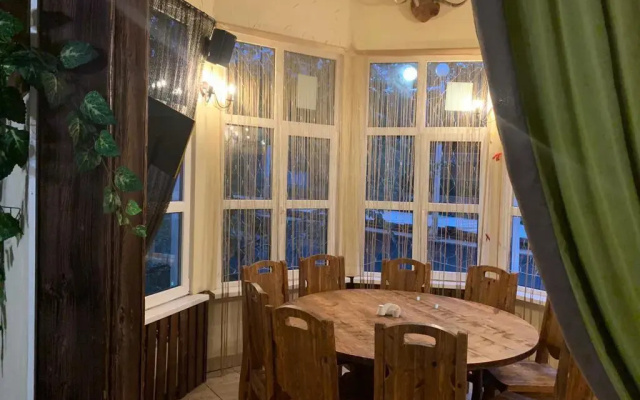 Aruchat Hotel
