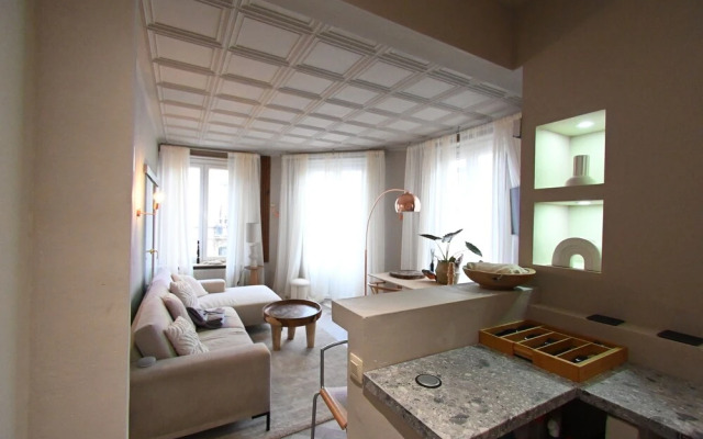 Up too 8- 10 Persons Stay in Antwerp