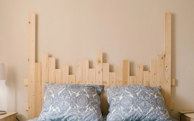 Alameda Amor Suite by Valcambre