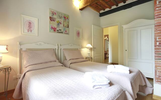 Guest Apartment Lory
