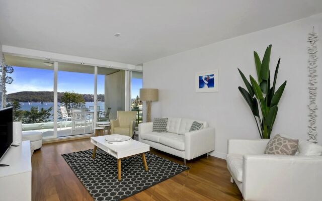 Beautiful 2 Bedroom Apartment Overlooking Manly Wharf - MAN29
