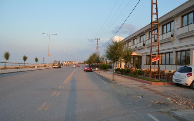 Channel Karaburun Hotel