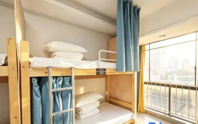 Xunyou Youth Apartment (Shanglinfang Commercial Street) — 2-star hotel in Ningbo