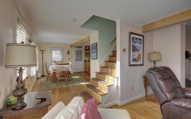 Moscow 1800's Farmhouse