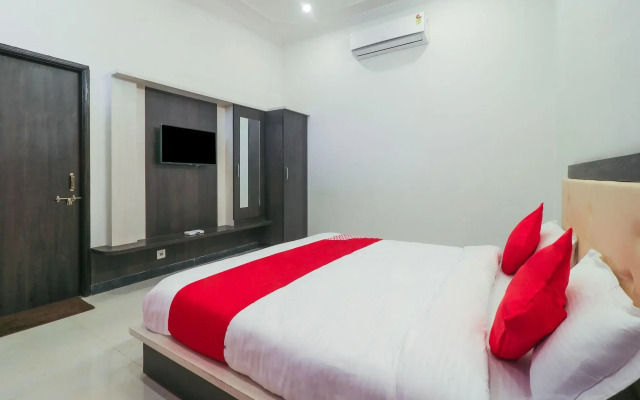 The Sunrise Resort by OYO Rooms