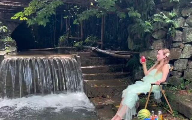 Kaichen Puju Hot Spring Village Resort Hotel