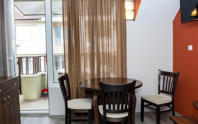 FM Deluxe 1-BDR Maisonette with Terrace