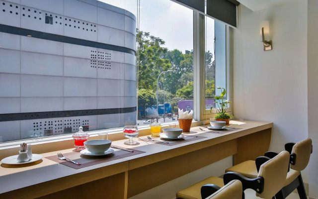 Aluna Ben Thanh Hotel