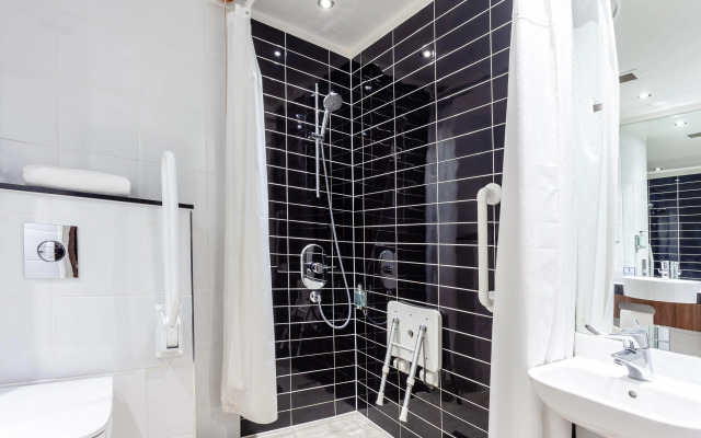 Holiday Inn Express Edinburgh Airport