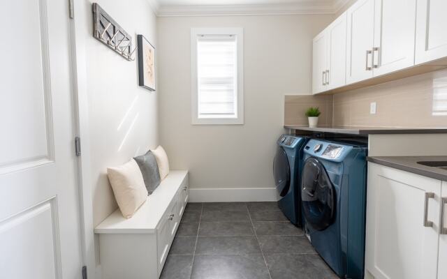 5-Star Luxury and comfortable home
