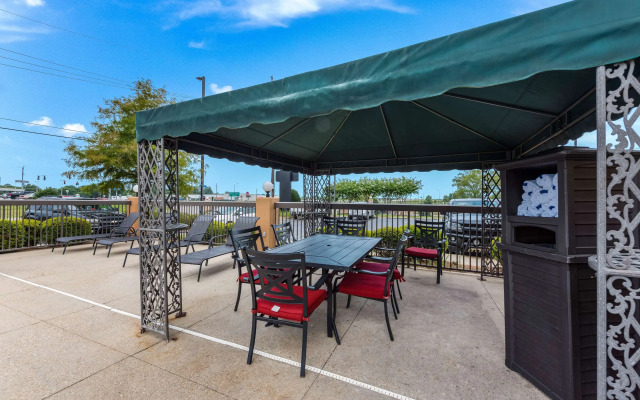 Comfort Suites Monroe