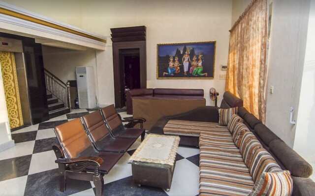 Angel Palace Hotel & Ktv