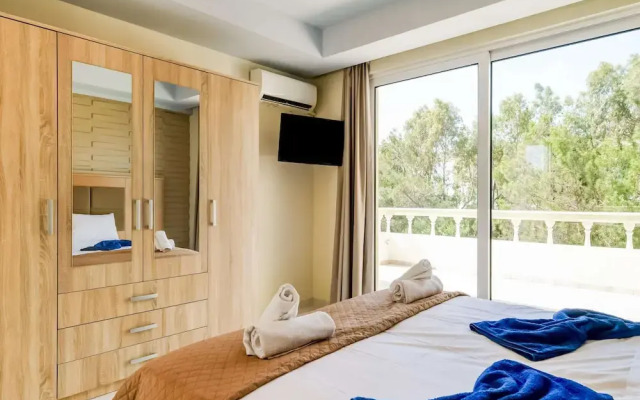 Beautiful Holiday Home With Private Pool