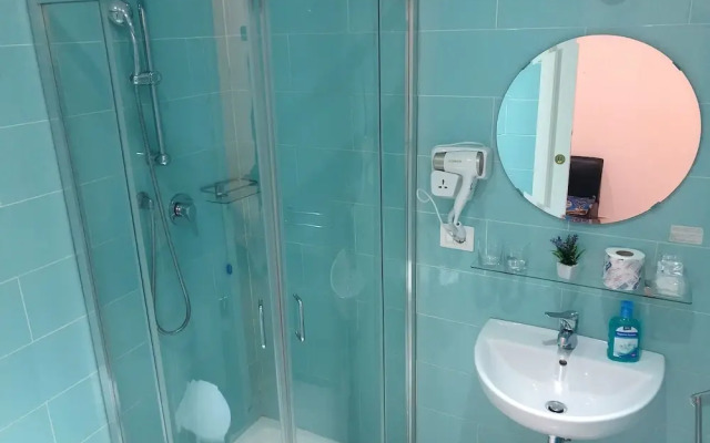 Marian Guest House Hostel