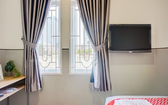 Super OYO 93064 Alhesa Residence