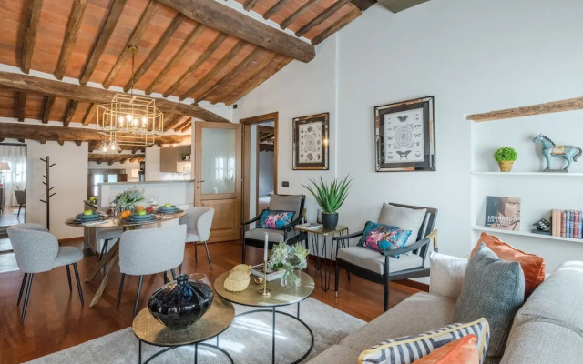 La Dorina Penthouse in Lucca