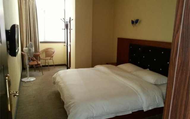 Tiny Jiangnan Hotel